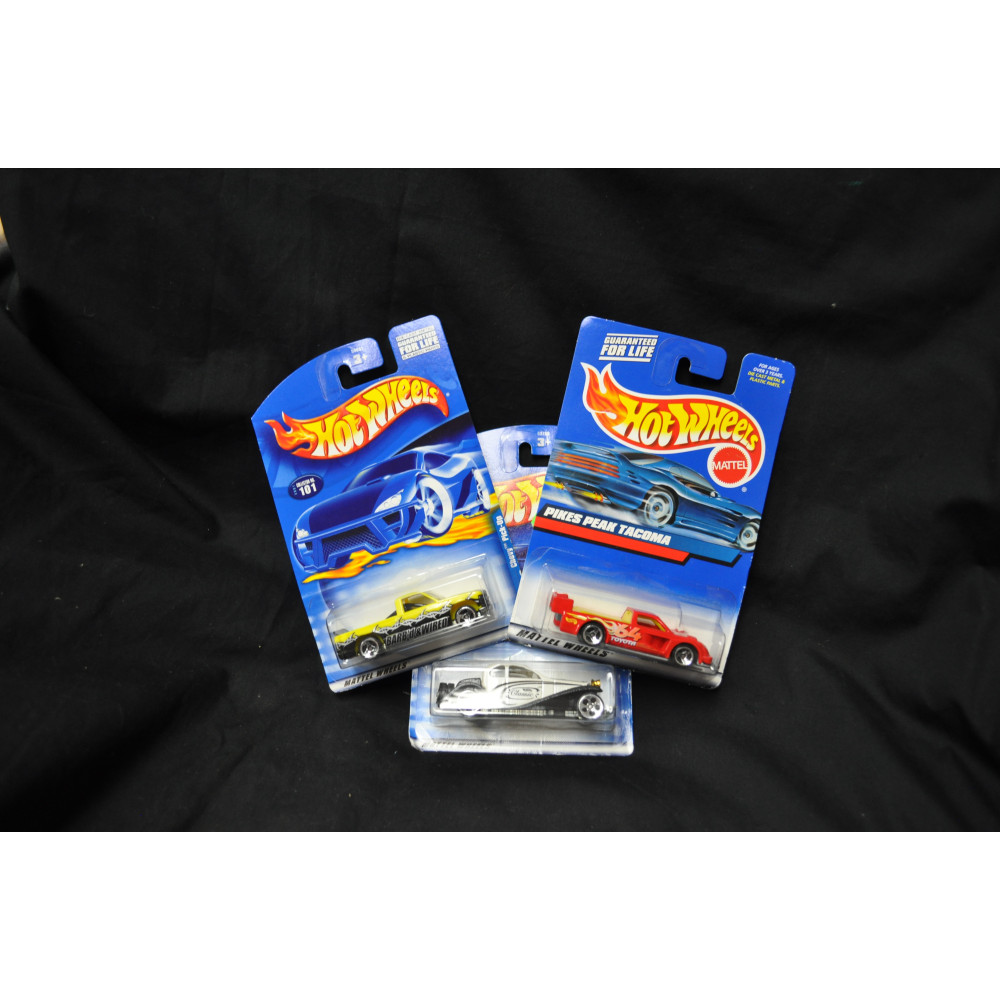 ASSORTED MATCHBOX CARS (1 PIECE)