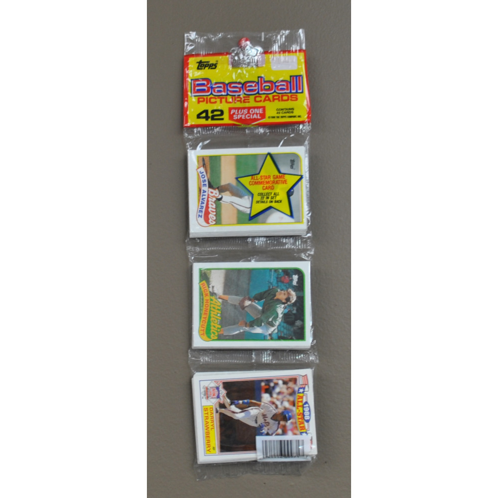 42 COUNT BASEBALL CARDS (1 PACK)