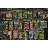 ASSORTED RACK TOYS (1 PIECE)