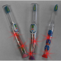 TOOTHBRUSH ASSORTED COLORS WITH CASE (1 PIECE) 