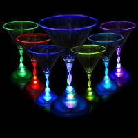 LED GLASS - 7OZ MARTINI (1 PIECE)